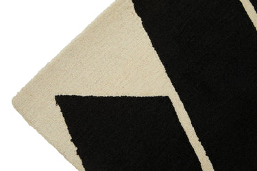 Como Large Black and White Rug
