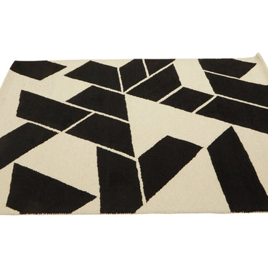 Como Small Black and White Rug