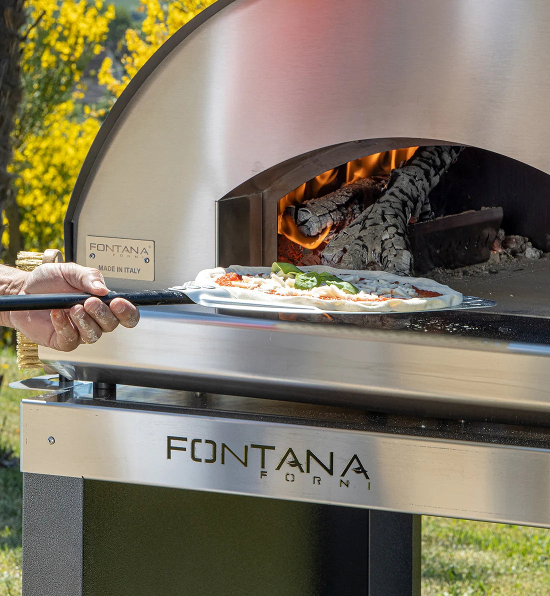 Fontana Pizzaiolo Kit-Pizza oven accessories-Fontana Forni-Unleash your inner pizzaiolo with the Fontana Pizzaiolo Kit—the ultimate companion for pizza perfectionists! This all-in-one kit includes everything you need to craft authentic, wood-fired-style pizzas from the comfort of your home. Designed for both beginners and seasoned chefs, the Fontana Pizzaiolo Kit takes your pizza-making experience to the next level. Whether you're hosting a pizza night or perfecting your craft, the Fontana Pizzaiolo Kit has