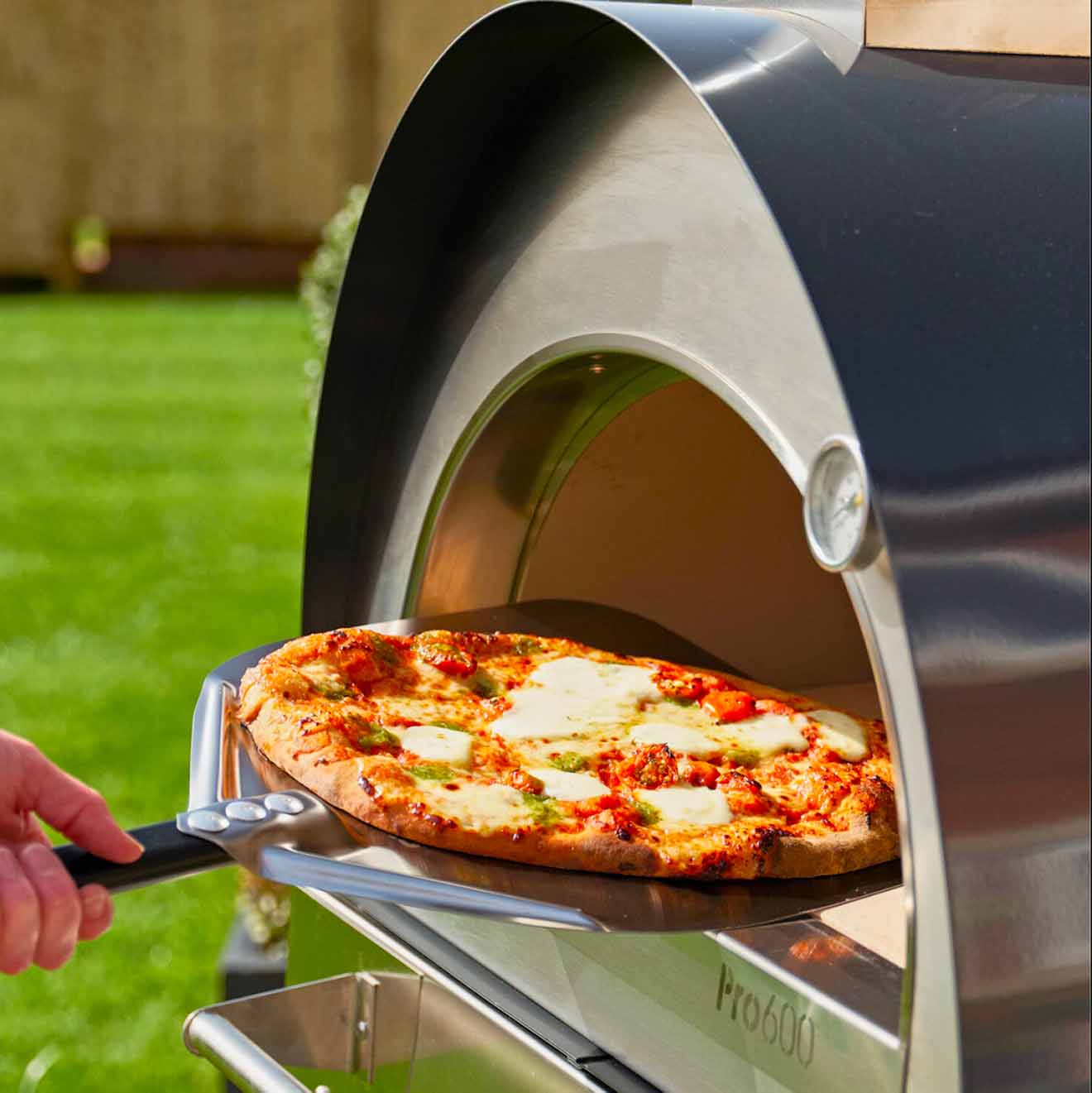 Igneus Pro 600 Wood Fired Pizza Oven-Pizza oven-Igneus-Igneus Pro 600 Wood Fired Pizza Oven Loved our Classico Oven? You'll be extra-thrilled with the Igneus Pro 600 Wood Fired Pizza Oven for sure. Equipped with thicker insulation, it retains heat for up to 7 hours, making it ideal for light professional use. This allows you to save time, fuel and effort as well, so you get to spend more time enjoying your gathering instead of constantly adjusting your oven. Taller for enhanced ventilation, the increased sp